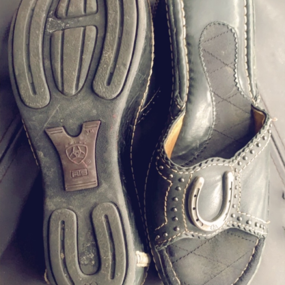 Ariat sandals - Picture 2 of 3